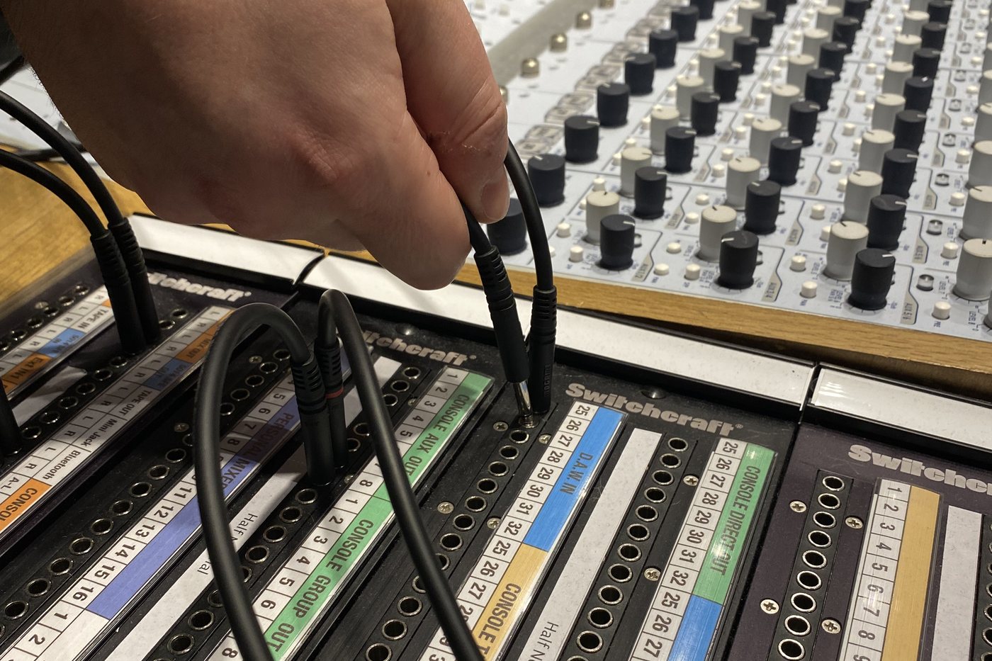 Real analog and digital mastering equipment used at Major Mixing